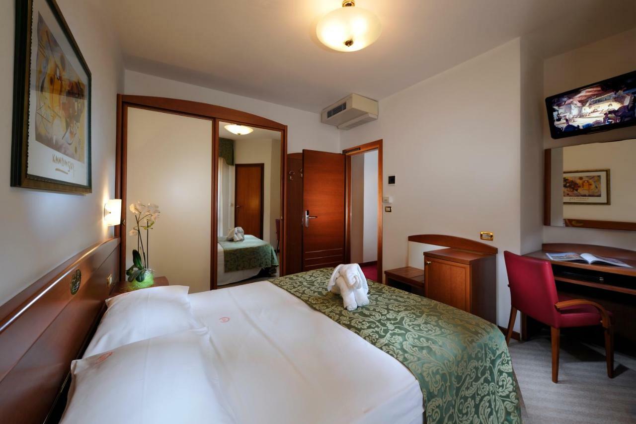 Hotel Eden Bibione Eksteriør billede